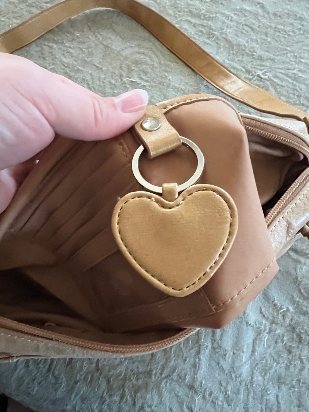 Giani Bernini Beige Leather Zip Up Purse with Strap Old Money Quiet Luxury - Picture 7 of 16
